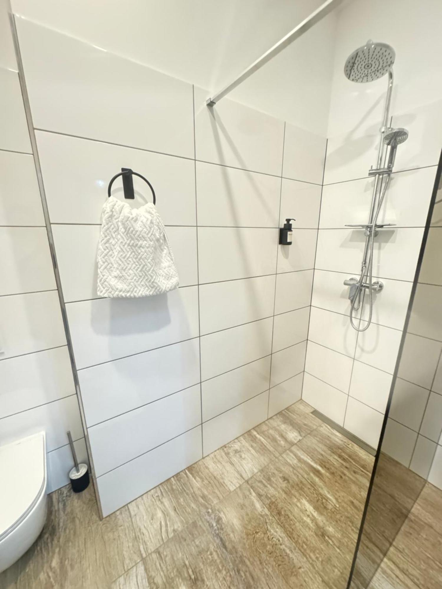 Apartamento Wohnen Im Kunstwerk Neben Hundertwasserhaus L Hg4 *